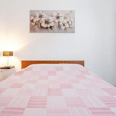 公寓 Charming Little Čilipi